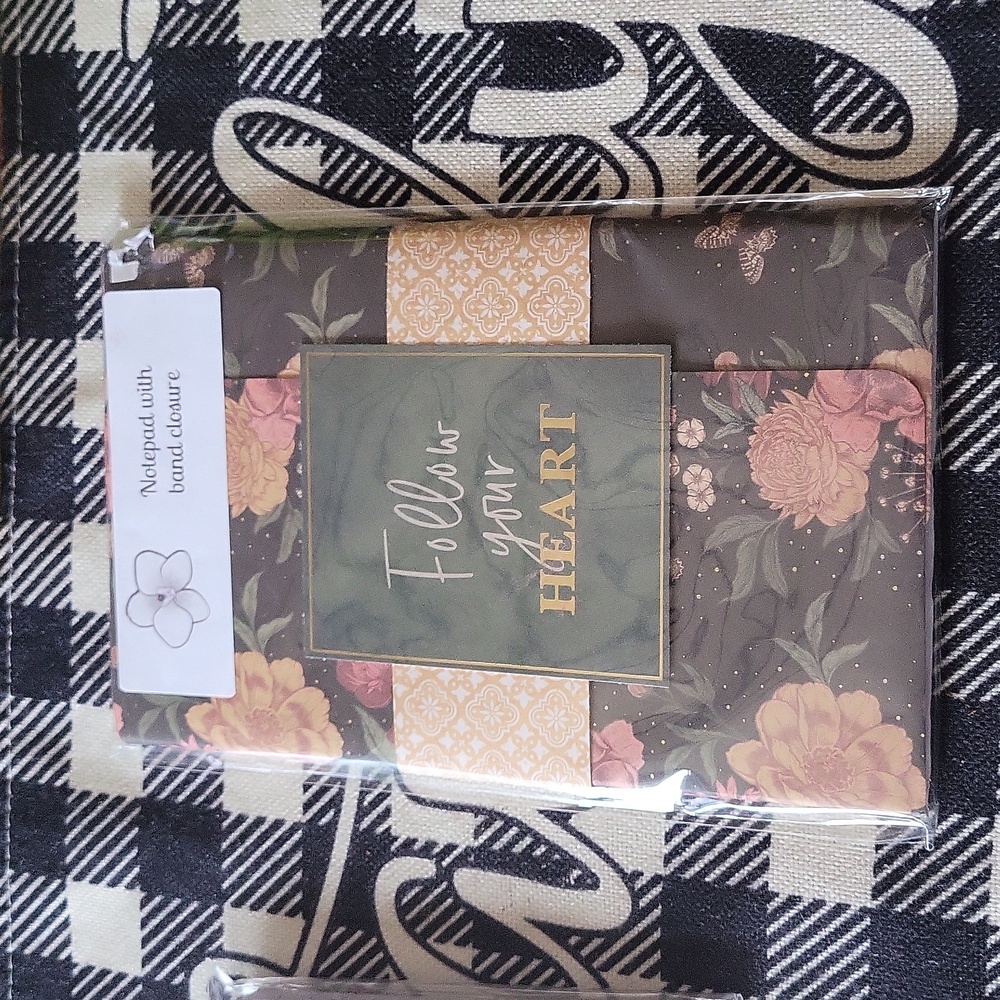 Notepad duo  diary planner handmade sealed gorgeous sending nice pen